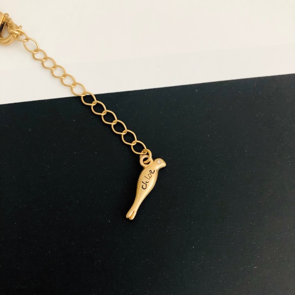 Sea foam colored long strain necklace - Picture 5 of 8